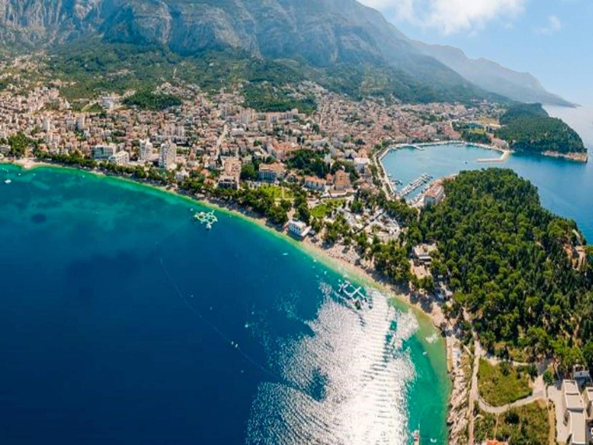 Charming In With Pool Makarska